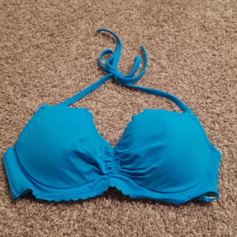 *SOLD*Blue underwire Halter Bikini Top